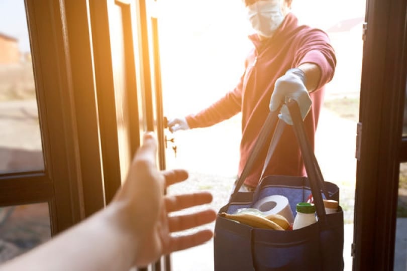 Why do online stores need delivery and order management software?
