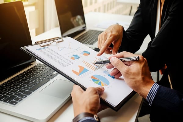 Smart management with Logico